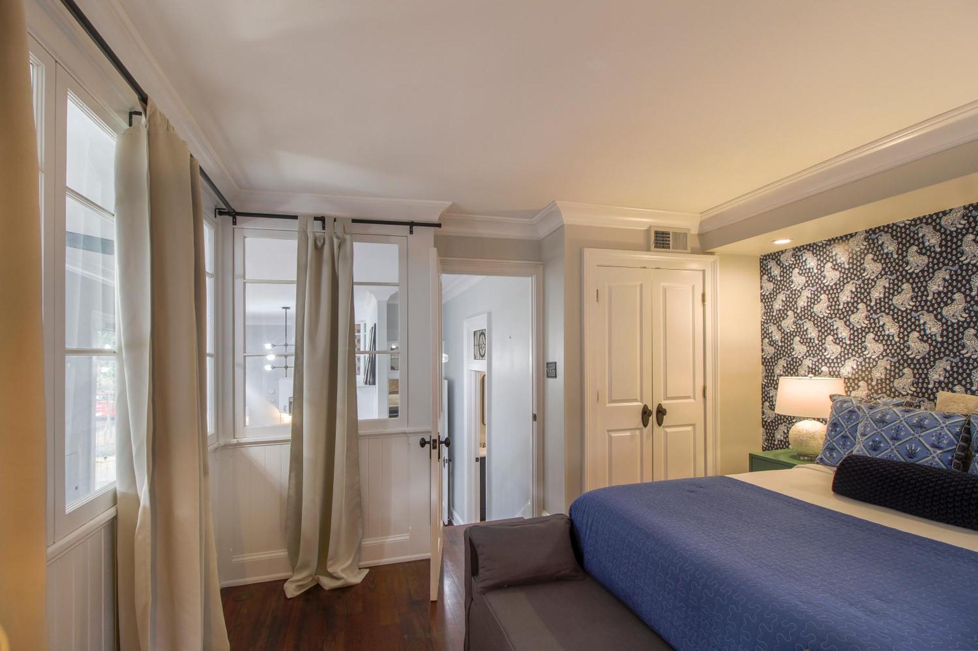Walk To It All In Downtown, Double King Beds Savannah Kültér fotó