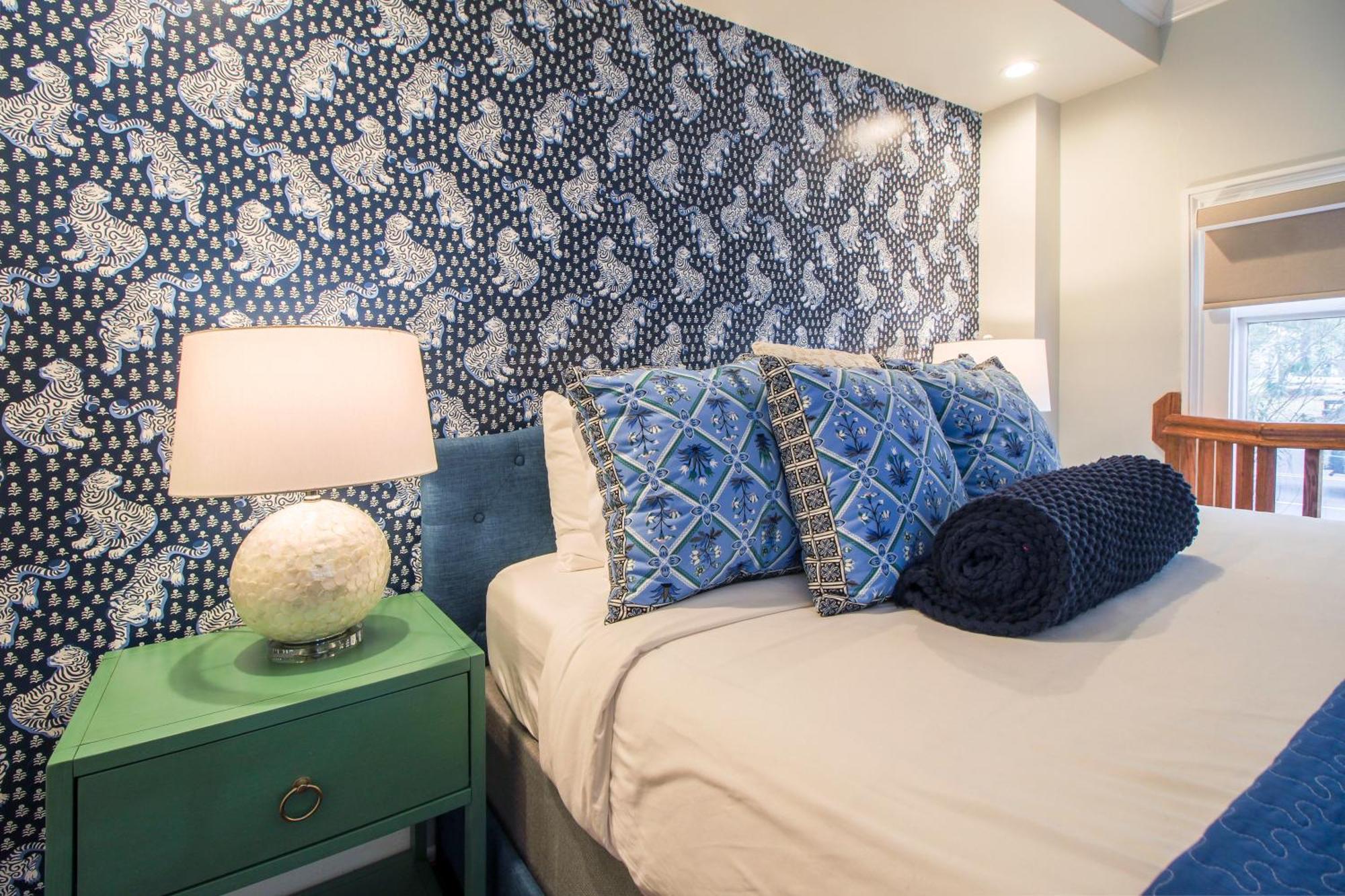 Walk To It All In Downtown, Double King Beds Savannah Kültér fotó