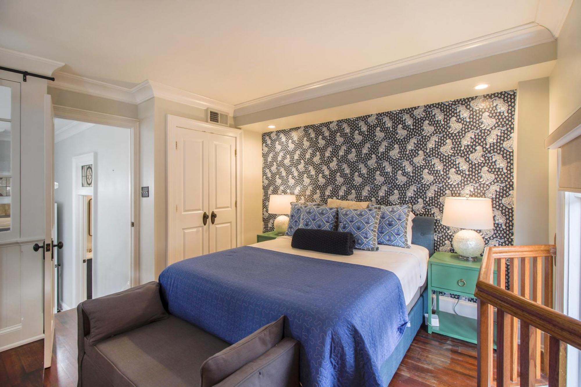 Walk To It All In Downtown, Double King Beds Savannah Kültér fotó